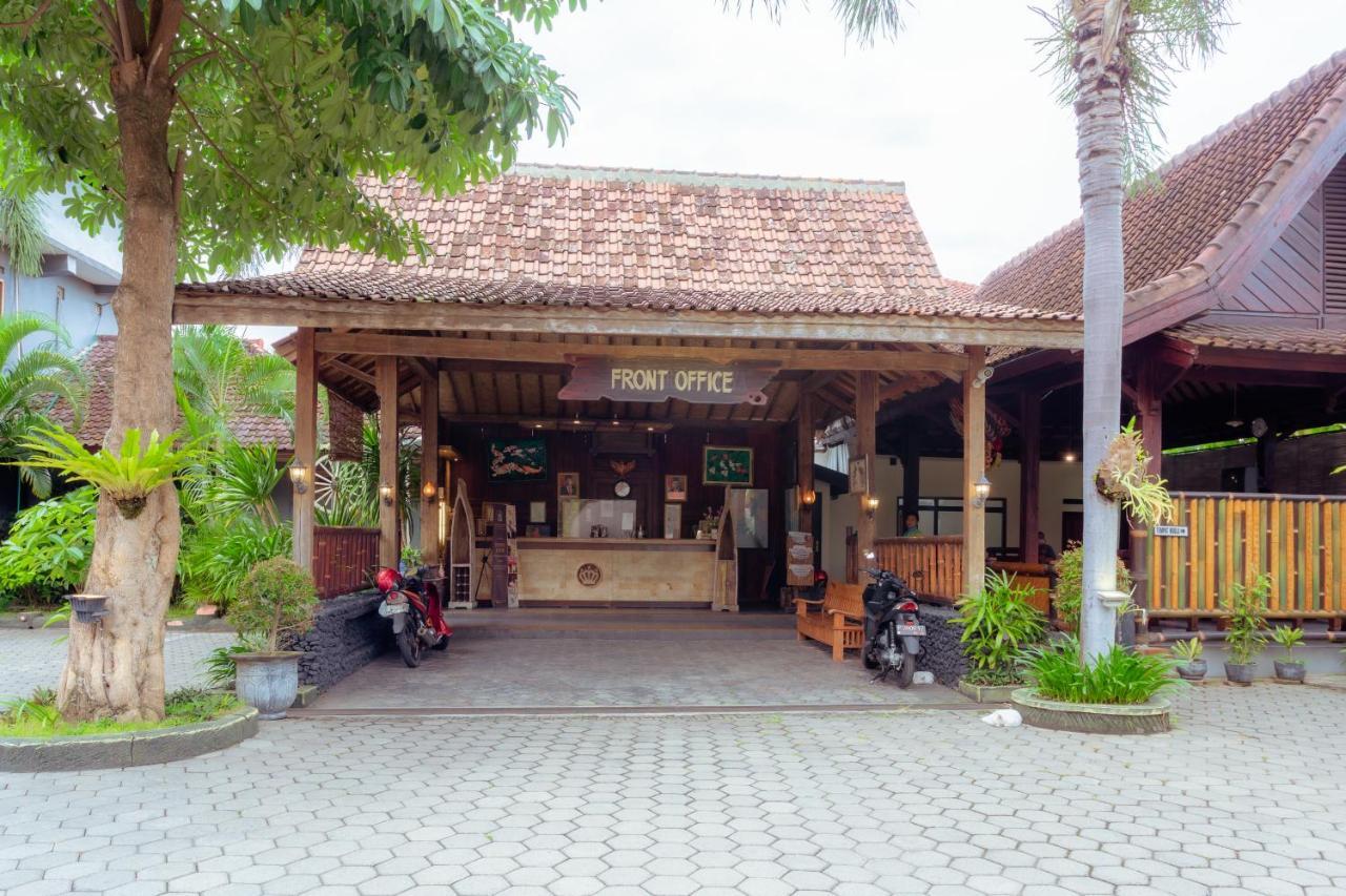 Hotel Mahkota Plengkung By Ecommerceloka Баньюванги Экстерьер фото
