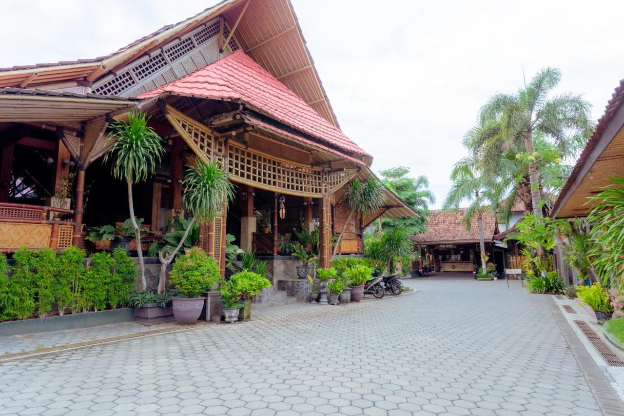 Hotel Mahkota Plengkung By Ecommerceloka Баньюванги Экстерьер фото